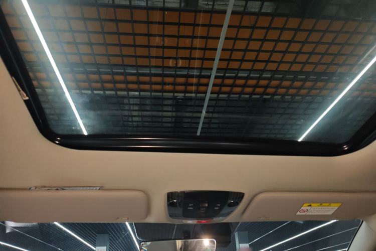 Used Kia Sportage (Chinese Domestic Model) 2023 1.5T Two-Wheel Drive Prestige Edition Headliner