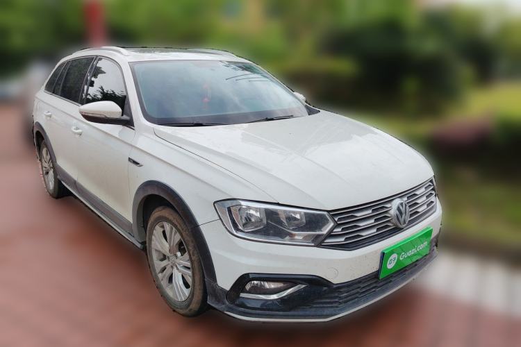 Used Volkswagen C-TREK 2018 1.5L Automatic Comfort Model Front Right 45 Deg