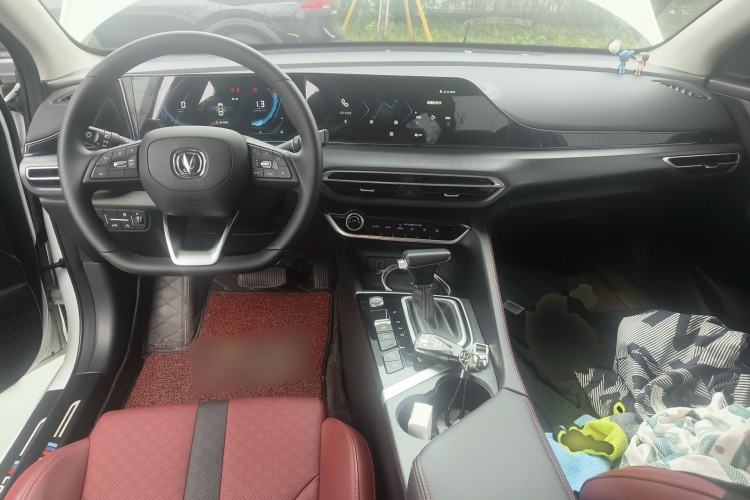 Used CHANGAN Eado 2021 PLUS Blue Whale NE 1.4T GDI DCT Prestige Model Center Console