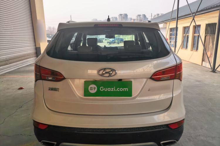 Used Hyundai Santa Fe 2015 2.4L Automatic Two-Wheel Drive Comfort Edition 5 Seats
