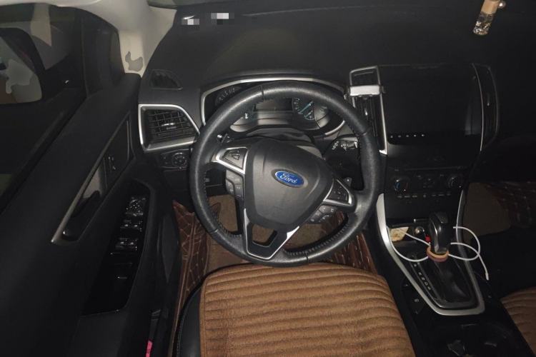 Used Ford Edge 2018 Facelifted EcoBoost 245 Two-Wheel-Drive Platinum Edition 5 Seats China V Emission Standard
