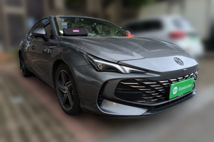 Used MG 7 2023 1.5T DCT Luxurious Supreme Edition Front Right 45 Deg