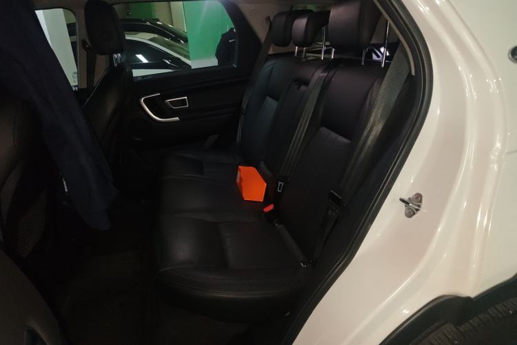 Used Land Rover Discovery Sport 2019 240 PS SE Version China VI Standard Left Rear Seat