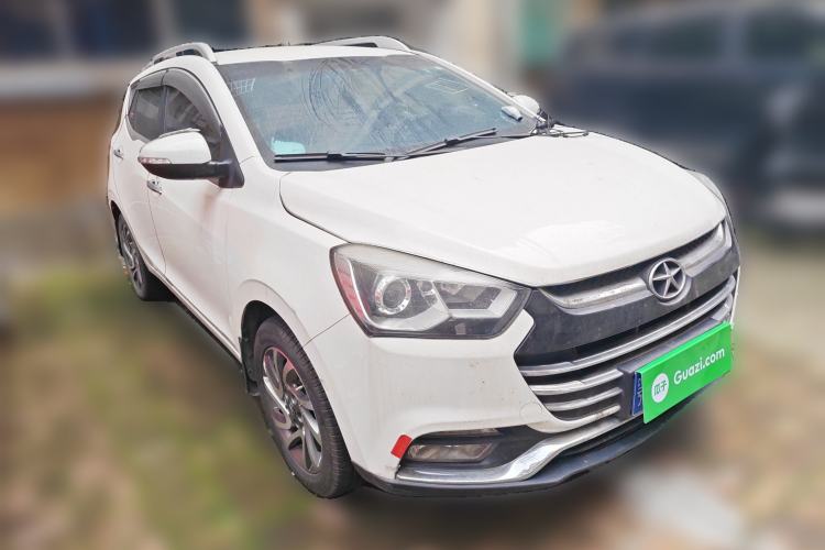 Used JAC Group Refine S2 2015 1.5L Manual Luxury Model Front Right 45 Deg