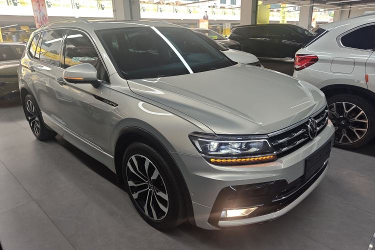 Used Volkswagen Tiguan L 2021 330TSI Automatic Two-Wheel Drive R-Line Flagship Edition
