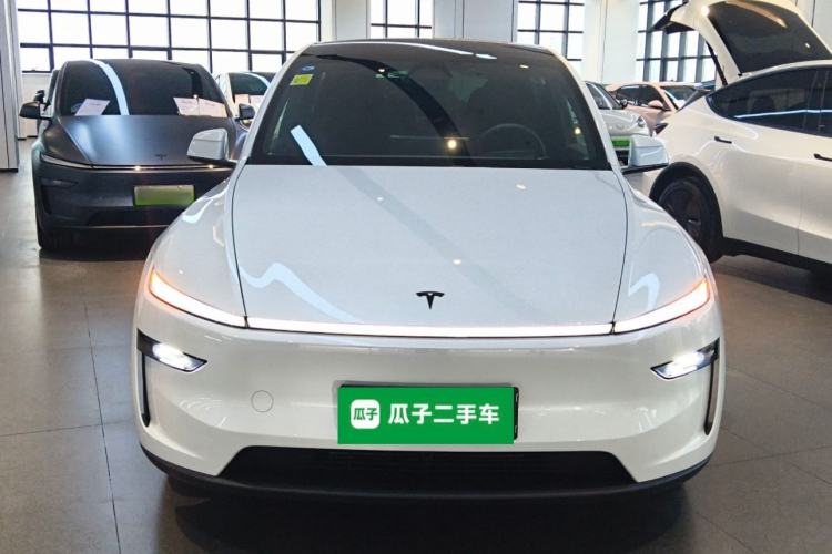 Used Tesla Model Y L 2025 Model Long-Range All-Wheel-Drive Version