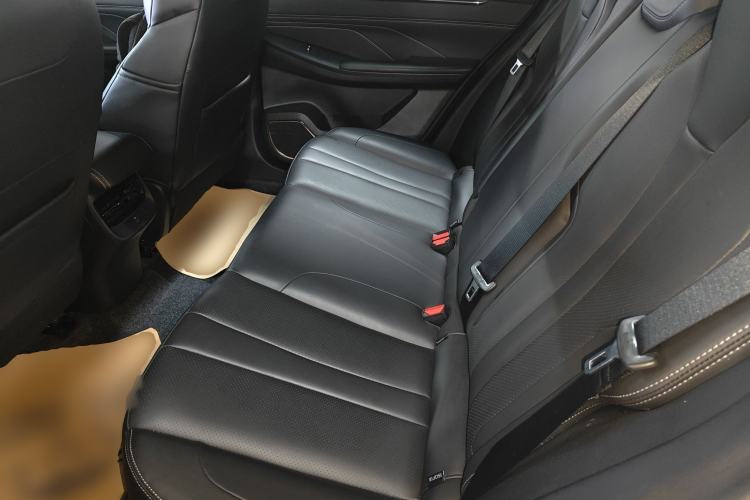 Used Dongfeng Aeolus L7 New Energy 2024 518 Air Left Rear Seat