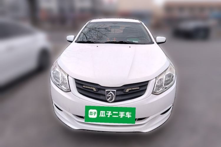 Used Baojun 630 2011 1.5L manual standard version