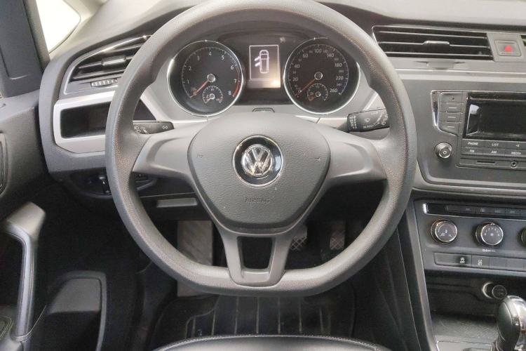 Used Volkswagen Touran 2018 Volkswagen Touran L 280TSI DSG Style Edition 7 Seats China V Emission Standard Steering Wheel