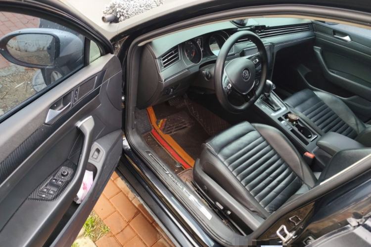 Used Volkswagen Magotan 2018 280TSI DSG Comfort Model