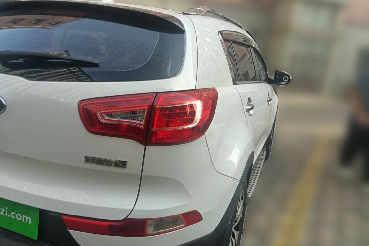 Used Kia Sportage R 2014 2.0L Automatic Two-Wheel Drive DLX Rear Right 45 Deg