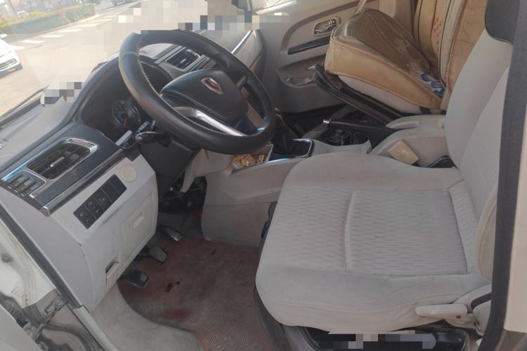 Used Jinbei New Hiace X30L 2016 1.5L Wealth Edition Van DLCG14 Left Front Seat