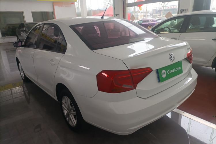 Used Volkswagen Jetta 2019 Dream Edition 1.5L Manual Fashion Version
