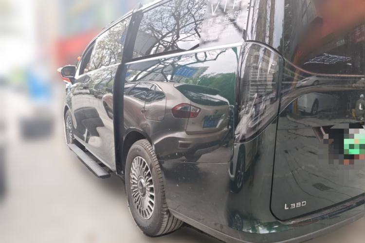 Used Geely Galaxy LEVC L380 2025 805 km Flagship Version All-Wheel Drive Rear Left 45 Deg