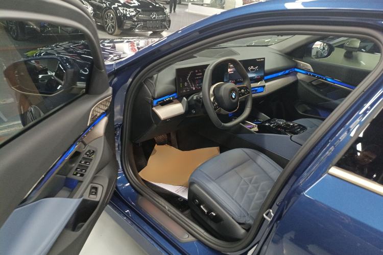 Used BMW 5 Series 2024 530Li Luxury Package Premium Edition