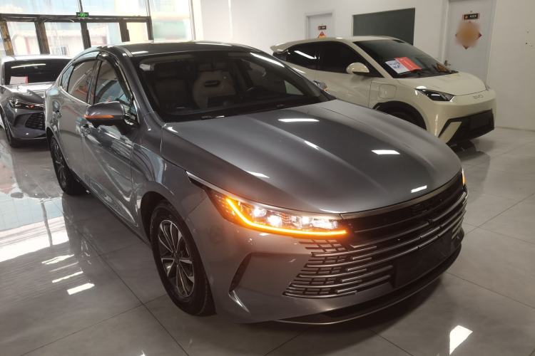 Used BYD Destroyer 05 2023 Champion Edition DM-i 55KM Luxury Model Front Right 45 Deg