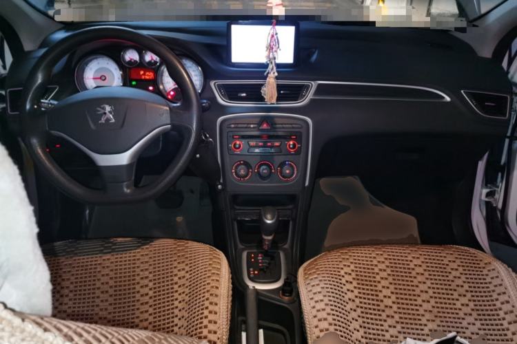 Used Peugeot 308 2013 1.6L Automatic YouShang Model Center Console