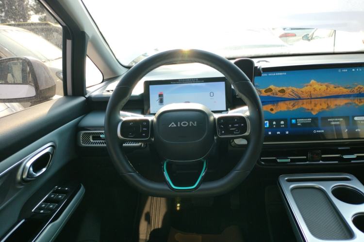 Used AION Y 2023 Younger
