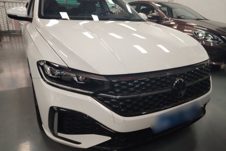 Used Volkswagen Lavida 2023 Revised Version 1.5L Automatic Starry Sky Edition – 5 Million Units