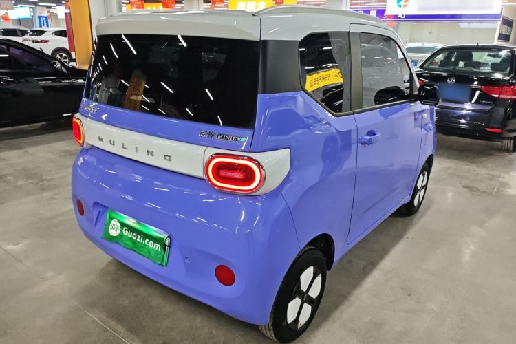 Used Wuling Hongguang MINIEV 2024 3rd Generation 215km Advanced Version
