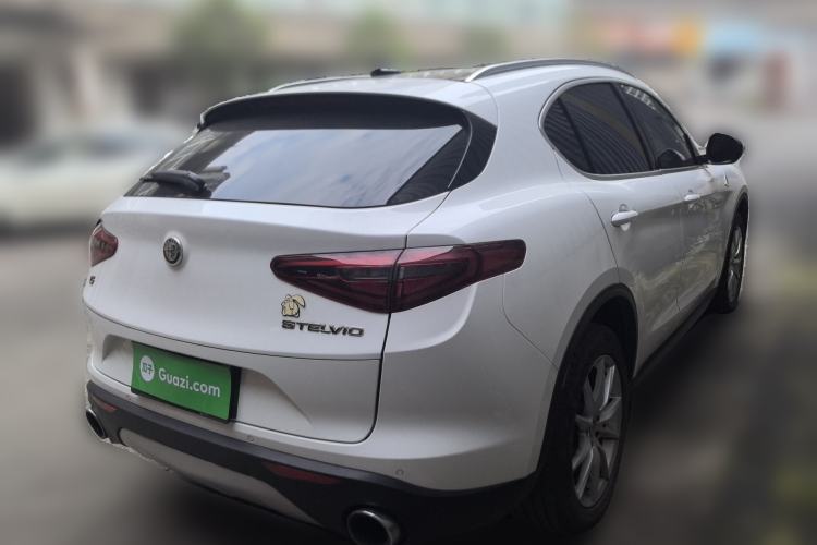 Used Alfa Romeo Stelvio 2017 2.0T 200HP Luxury Edition
