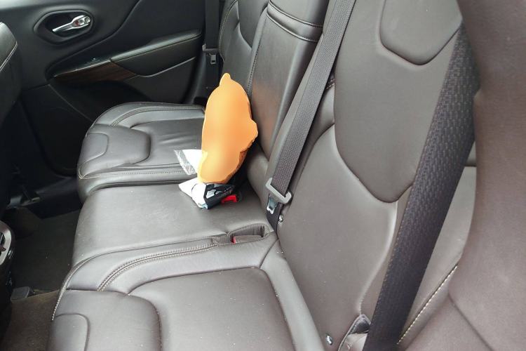 Used Jeep Cherokee 2014 2.4L Urban Edition