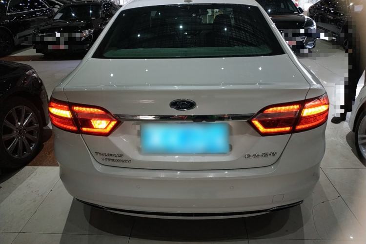 Used Ford Taurus 2018 EcoBoost 245 Premier Edition China V Standard