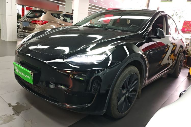 Used Tesla Model Y 2023 Rear-Wheel-Drive Version
