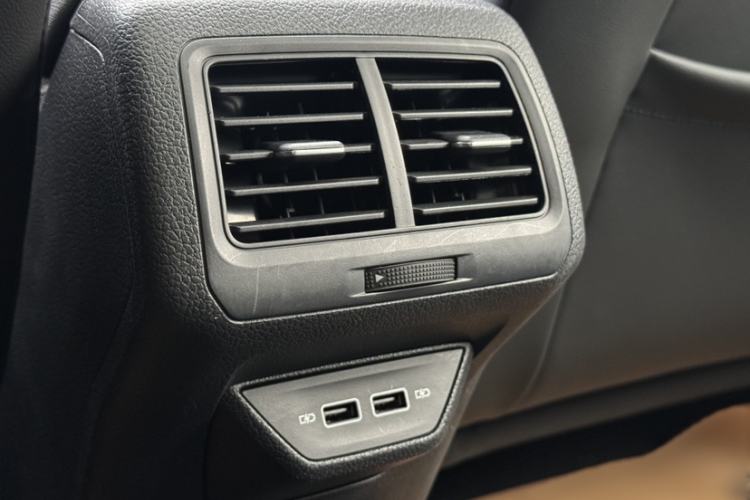 Used Volkswagen Golf 2020 Zhiai Edition 280TSI DSG Luxury Model Interior 6