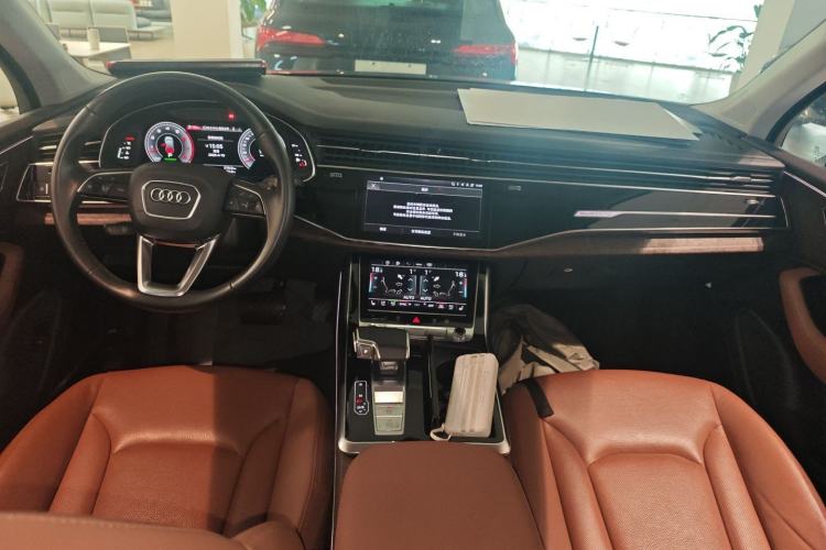 Used Audi Q7 2023 55 TFSI quattro S line Sport Edition
