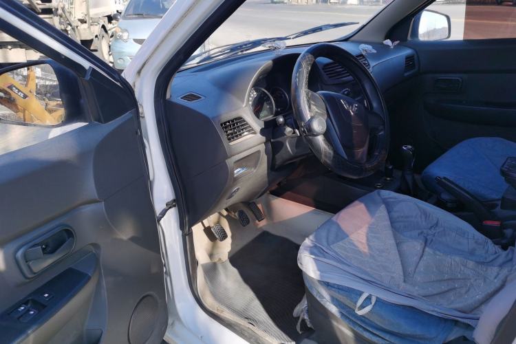 Used Wuling Hongguang 2015 1.5L S Basic Version China V Standard