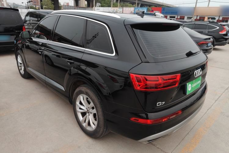 Used Audi Q7 2018 45 TFSI Technology Edition Exterior 2