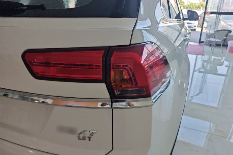 Used Zotye Domy X7 2017 1.8T Manual Luxury Model Right Rear Taillight