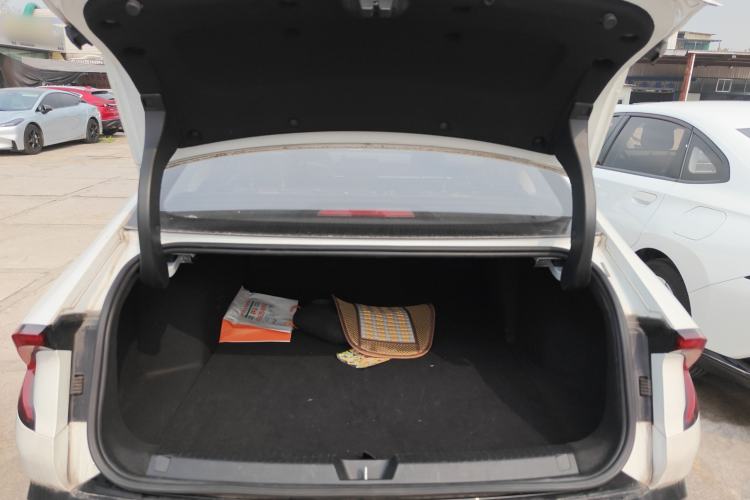 Used Wuling E5 2024 410 km Standard Version
