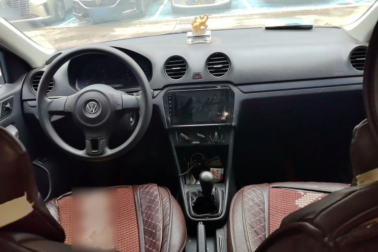 Used Volkswagen Jetta 2015 Zhuihui Edition 1.4L Manual Fashion Model