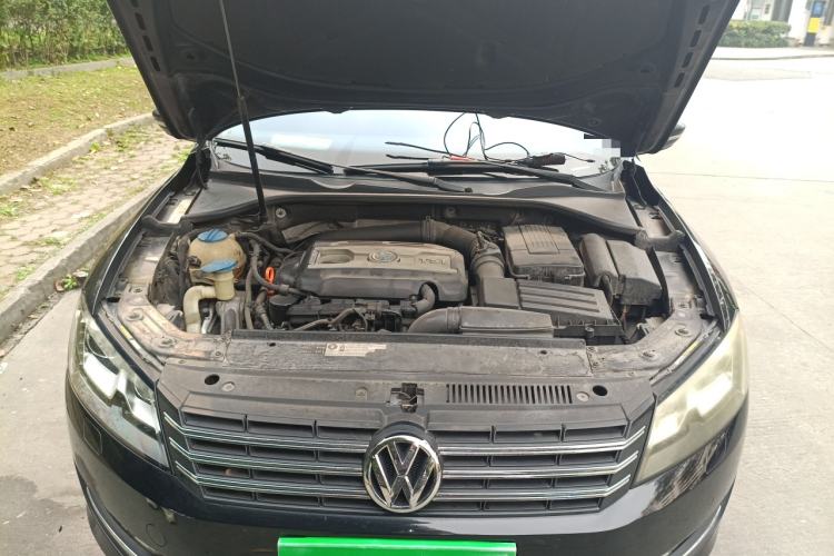 Used Volkswagen Passat 2014 1.8TSI DSG Prestige Navigation Edition
