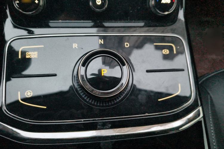 Used NETA U 2023 Neta U-Ⅱ Challenge Edition 500 U Show - Lithium-Ion Battery Gear Lever