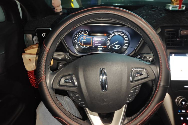 Used Lincoln MKC 2017 2.0T Two-Wheel Drive Deluxe Edition