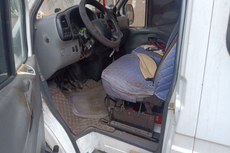 Used Ford Classic Transit 2009 2.8T Diesel Multi-Function Short Wheelbase Mid-Roof JX493ZLQ3