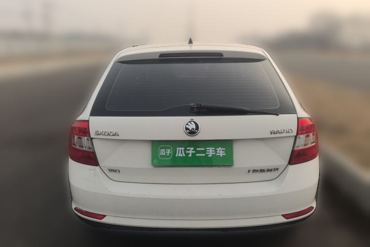 Used Skoda Rapid Spaceback 2016 Revised Version 1.6L Manual Front-Drive Edition