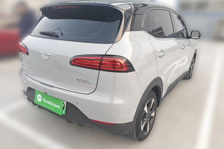 Used Wuling Bingo PLUS 2024 330 km Range Five-Seater Version Rear Right 45 Deg