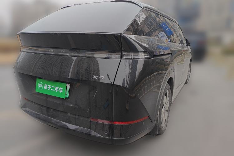 Used XPeng X9 2024 610 Long-Range Pro Rear Right 45 Deg