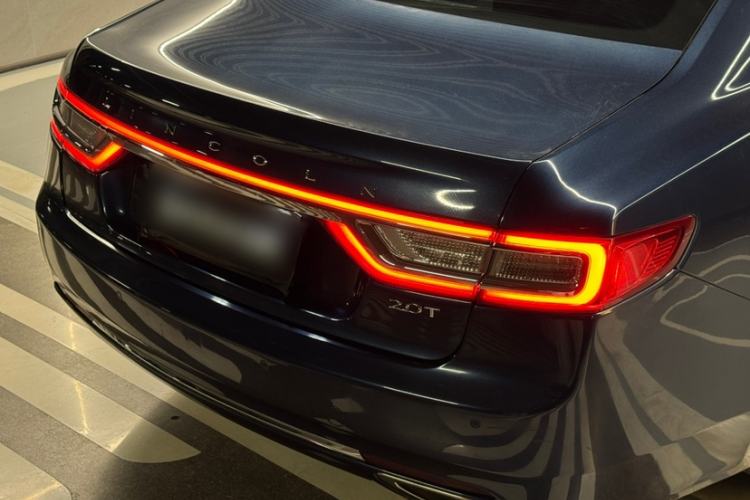 Used Lincoln Continental 2017 2.0T Two-Wheel Drive Deluxe Edition Exterior 3