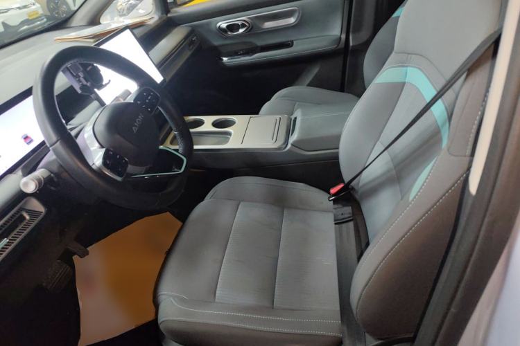 Used AION Y 2024 Younger