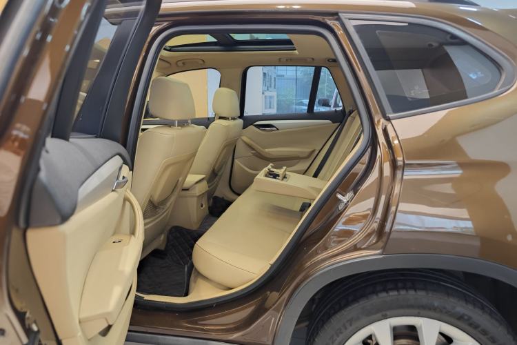 Used BMW X1 2013 sDrive18i Leading Model