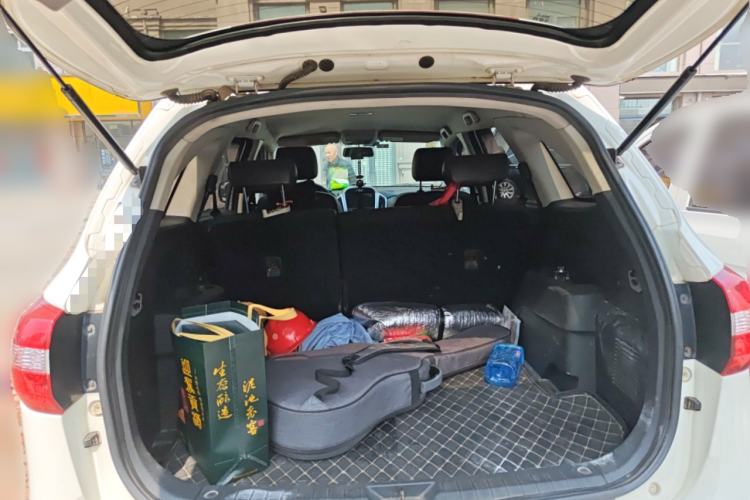 Used JMC Yusheng S350 2013 2.4T Automatic 4x4 Diesel Luxury 5-Seater
