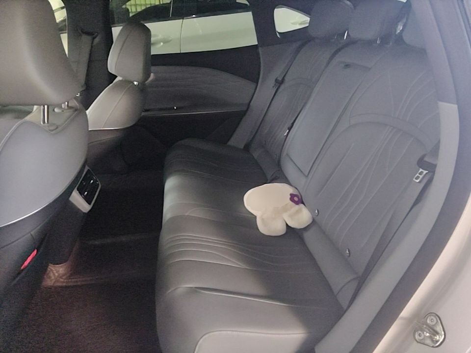 Geely Galaxy E8 2024 665 km Range Rear-Drive Starship Long-Range Version — снимка 17