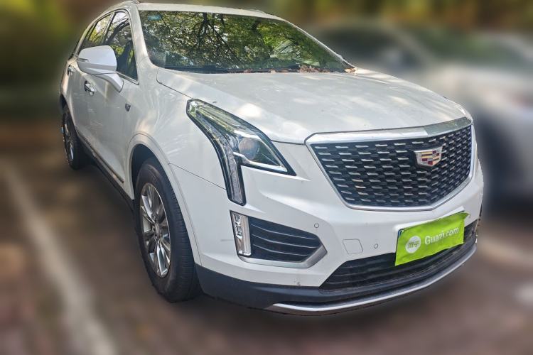 Used Cadillac XT5 2020 28T Luxury Version Front Right 45 Deg