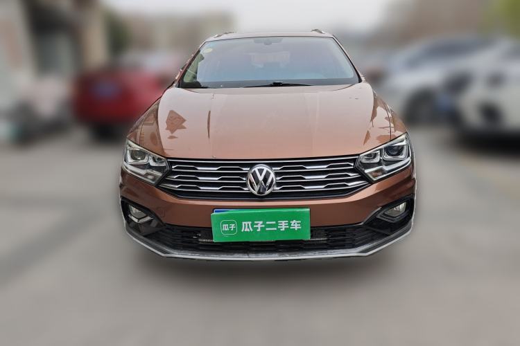 Used Volkswagen C-TREK 2017 230TSI DSG Luxury Model
