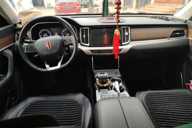 Used Hongqi HS7 2021 2.0T DCT Two-Wheel Drive Smart Connect Flagship Edition Center Console